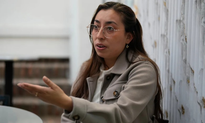 Relatives of Colombian humanitarian worker jailed in Venezuela call for his release Relatives of Colombian humanitarian worker jailed in Venezuela call for his release