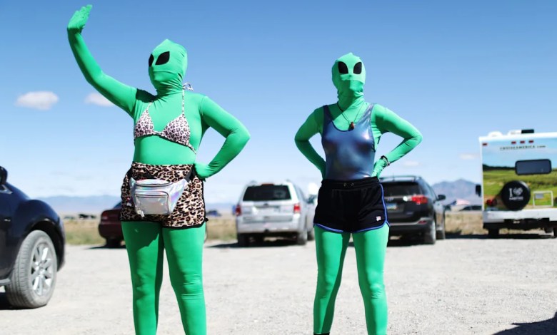 UFO Obsessives Will Be Disappointed By New Theory That Says Aliens Probably Don’t Have Wildly Advanced Technology UFO Obsessives Will Be Disappointed By New Theory That Says Aliens Probably Don’t Have Wildly Advanced Technology