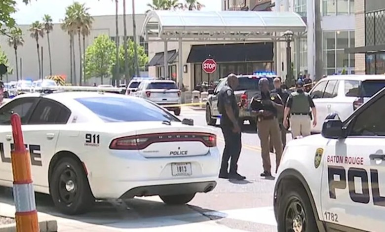 1 dead, multiple people hurt in Louisiana mall shooting, suspect at large: Officials 1 dead, multiple people hurt in Louisiana mall shooting, suspect at large: Officials