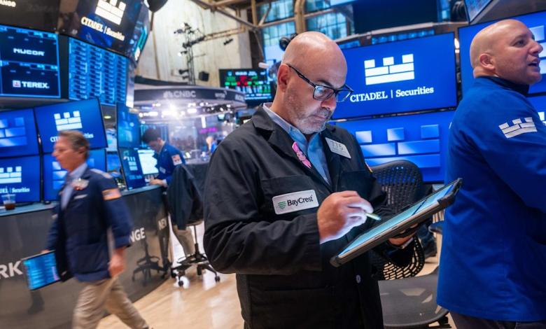 Dow jumps nearly 600 points after Trump softens tone on China Dow jumps nearly 600 points after Trump softens tone on China