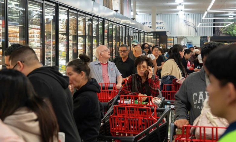 10,000 people lined up for opening of highly anticipated Bay Area H Mart 10,000 people lined up for opening of highly anticipated Bay Area H Mart