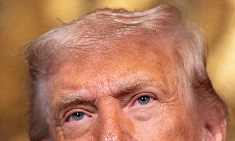 Judge blocks Trump effort to strip security clearance from attorney who represented whistleblowers Judge blocks Trump effort to strip security clearance from attorney who represented whistleblowers