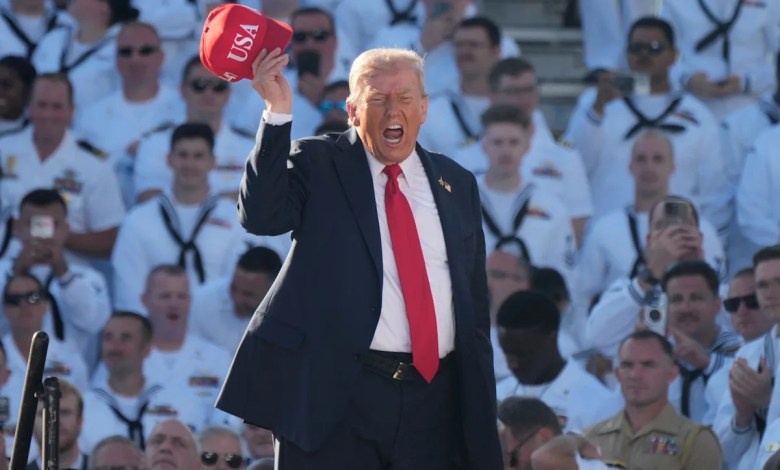 Trump Boasts He’s the ‘Best Physical Specimen’ Among Recent Presidents — In Wild Speech at Naval Station Trump Boasts He’s the ‘Best Physical Specimen’ Among Recent Presidents — In Wild Speech at Naval Station