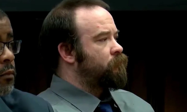 Iowa Man Beat 4 People to Death with Metal Pipe. Now He’s Heading to Prison Iowa Man Beat 4 People to Death with Metal Pipe. Now He’s Heading to Prison