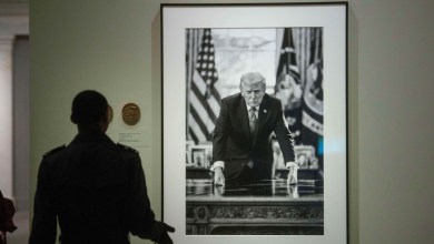 Smithsonian Strips Mention of Trump’s Impeachments in New Portrait Display Smithsonian Strips Mention of Trump’s Impeachments in New Portrait Display