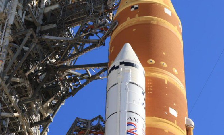 NASA moon rocket hit by new problem expected to bump astronauts’ lunar trip into April NASA moon rocket hit by new problem expected to bump astronauts’ lunar trip into April