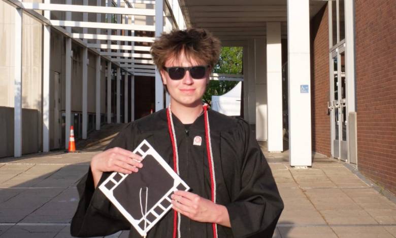 I’m a recent college grad living with my parents. It’s been nearly impossible to even get a part-time job. I’m a recent college grad living with my parents. It’s been nearly impossible to even get a part-time job.