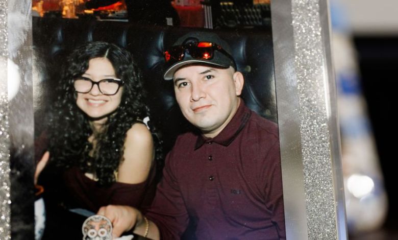 Teen girl whose Chicago father was detained in an immigration case dies from a rare cancer Teen girl whose Chicago father was detained in an immigration case dies from a rare cancer