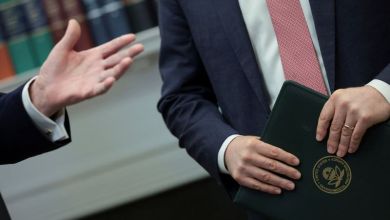 Analysis-Trump EPA ends emissions limits for US automakers; state rules, lawsuits could follow Analysis-Trump EPA ends emissions limits for US automakers; state rules, lawsuits could follow