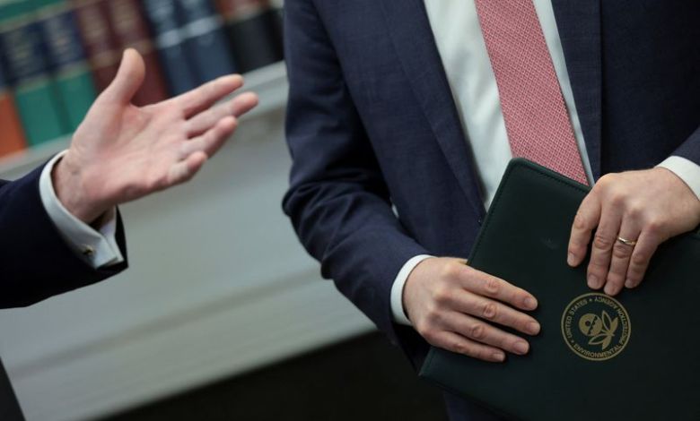 Analysis-Trump EPA ends emissions limits for US automakers; state rules, lawsuits could follow Analysis-Trump EPA ends emissions limits for US automakers; state rules, lawsuits could follow