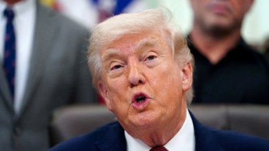 Trump approval drops to 35% as Republican support softens, Reuters/Ipsos poll finds Trump approval drops to 35% as Republican support softens, Reuters/Ipsos poll finds