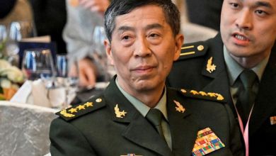 China sentences former defence ministers to death with reprieve China sentences former defence ministers to death with reprieve