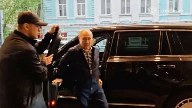Kremlin releases video of Putin out and about in Moscow after Western bunker claims Kremlin releases video of Putin out and about in Moscow after Western bunker claims