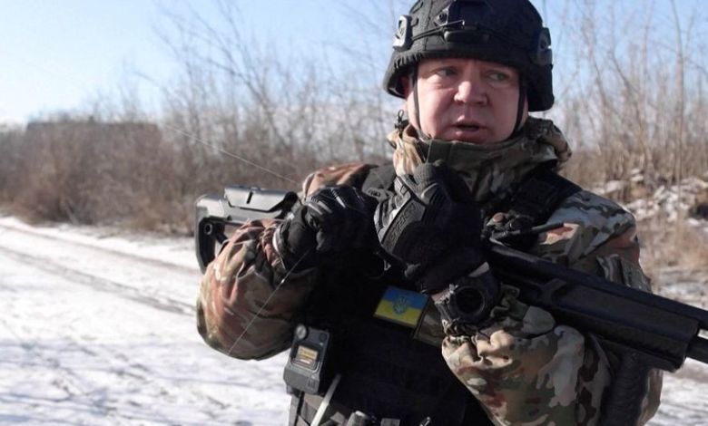 Ukrainians flee from southeast as Russia lurches forward Ukrainians flee from southeast as Russia lurches forward