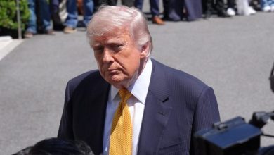 Trump calls reporter ‘dumb’ after saying he’s ‘doubled’ size of ballroom Trump calls reporter ‘dumb’ after saying he’s ‘doubled’ size of ballroom