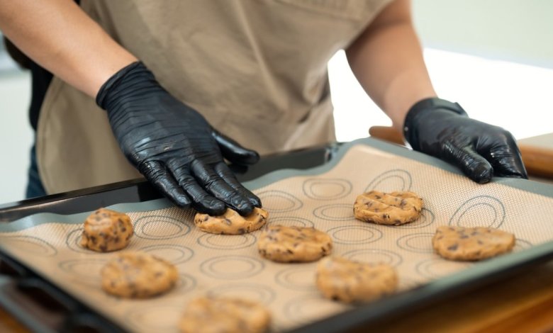 Once-booming cookie chain closes all stores after Chapter 11 filing Once-booming cookie chain closes all stores after Chapter 11 filing