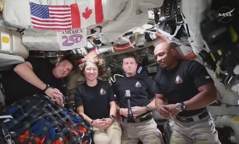 Trump Crumbles After Call to Artemis II Astronauts Hits Awkward Silence Trump Crumbles After Call to Artemis II Astronauts Hits Awkward Silence