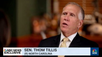 Republican Senator Ramps Up Fight After Trump’s Baffling ‘Mistake’ Republican Senator Ramps Up Fight After Trump’s Baffling ‘Mistake’