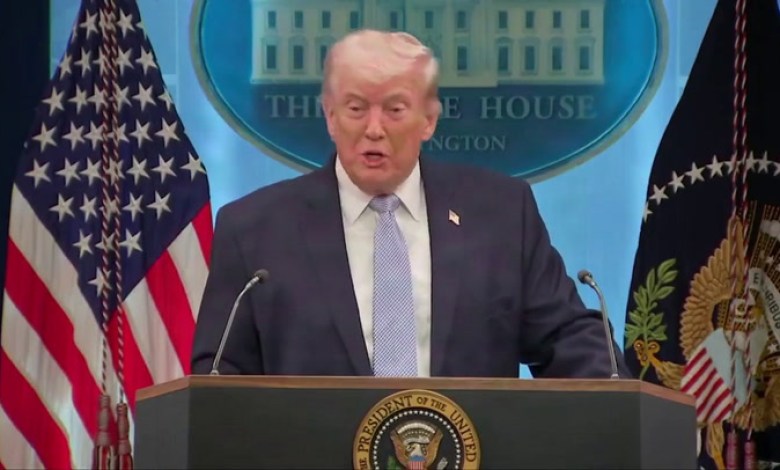 Trump Drops Vile Slur About Oval Office Predecessor Trump Drops Vile Slur About Oval Office Predecessor