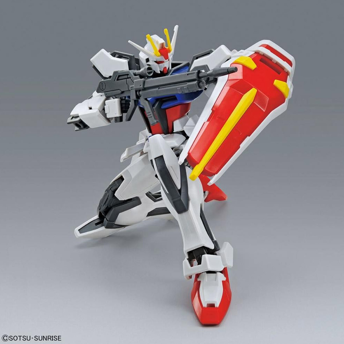 10 STRIKE GUNDAM BANDAI HOBBY EG 1/144