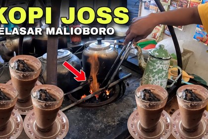 Nikmati Keunikan Kopi Joss Angkringan Tugu di Malam Hari Nikmati Keunikan Kopi Joss Angkringan Tugu di Malam Hari