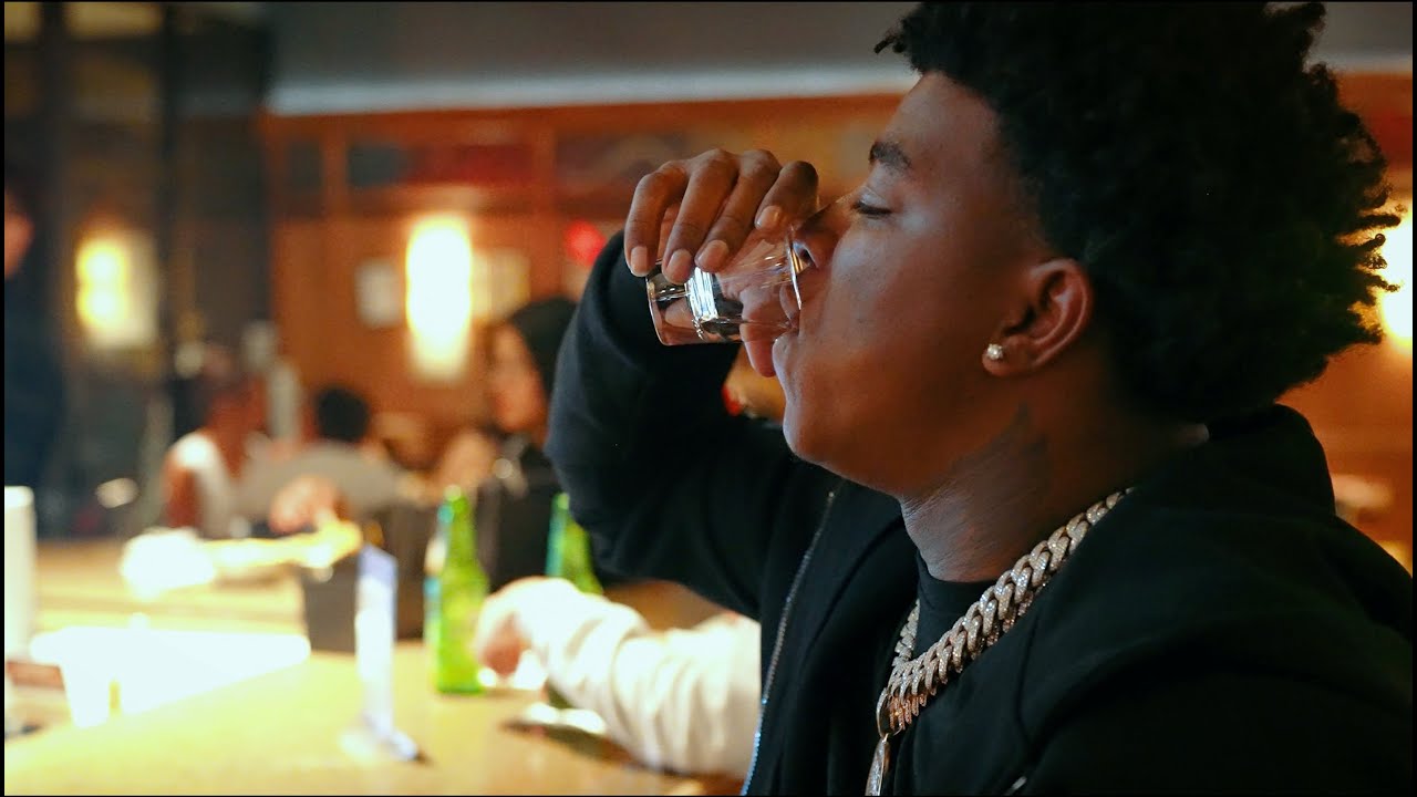 Yungeen Ace – Drunk In Chicago (Official Music Video) Yungeen Ace – Drunk In Chicago (Official Music Video)