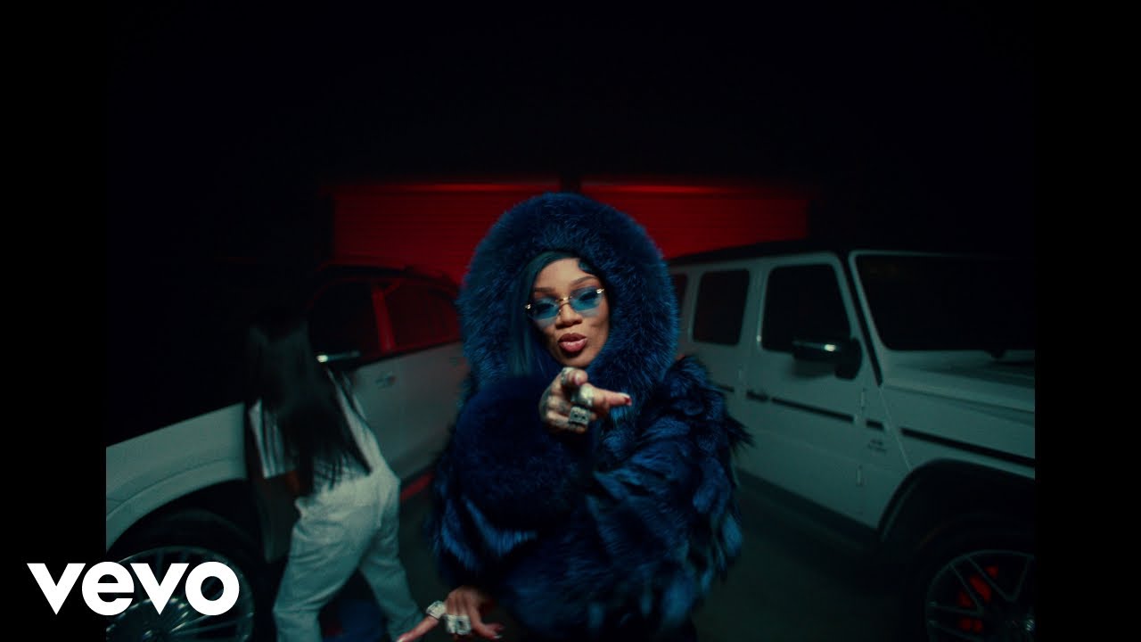 GloRilla – Yeah Glo! (Official Music Video) GloRilla – Yeah Glo! (Official Music Video)