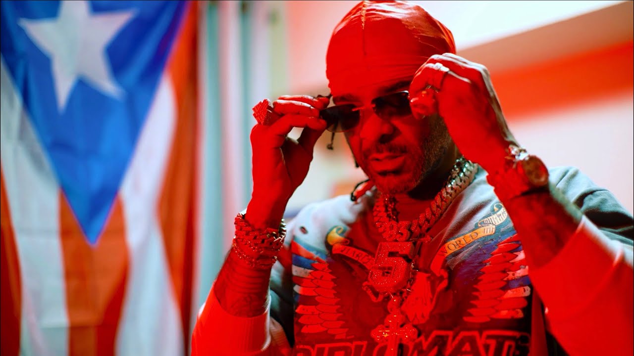 Jim Jones – Jomo (Official Music Video) Jim Jones – Jomo (Official Music Video)