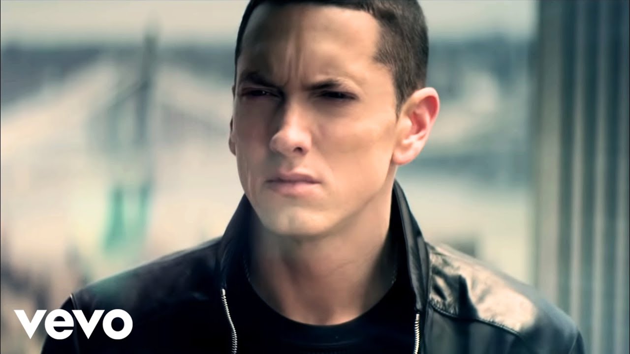 Eminem – Not Afraid Eminem – Not Afraid