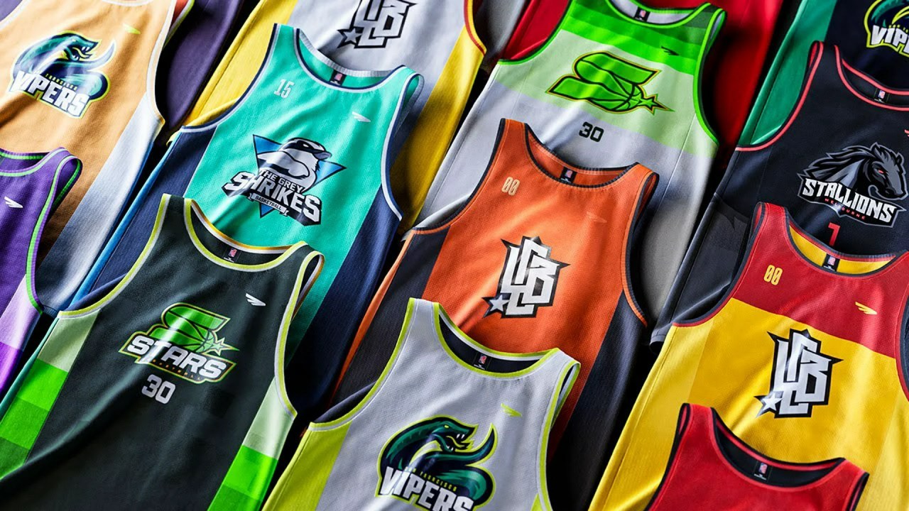 Unreal Engine & Substance 3D: Bringing Digital Fashion to Life with Ronan Mahon Unreal Engine & Substance 3D: Bringing Digital Fashion to Life with Ronan Mahon