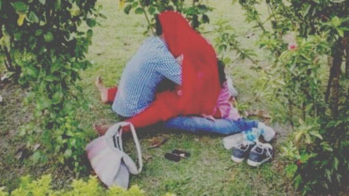 প্রেমের টানে প্রেমের টানে