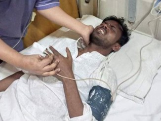 হিরো আলমের পুংলিঙ্গ কেটে নেয়ার সংবাদটি গুজব ! হিরো আলমের পুংলিঙ্গ কেটে নেয়ার সংবাদটি গুজব !