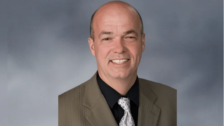 Dr. William Pender, Superintendent at Rosemont Elementary School District 78 Dr. William Pender, Superintendent at Rosemont Elementary School District 78