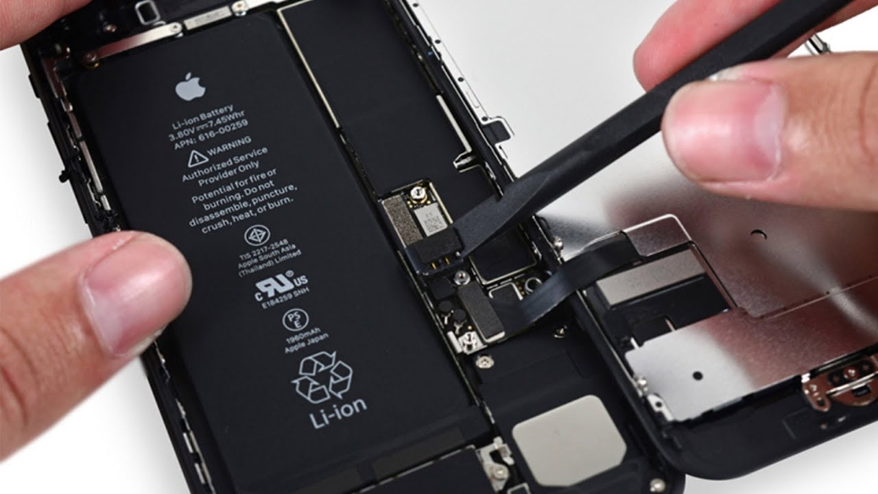Apple、英国でiPhoneのバッテリー交換を安くする Apple、英国でiPhoneのバッテリー交換を安くする
