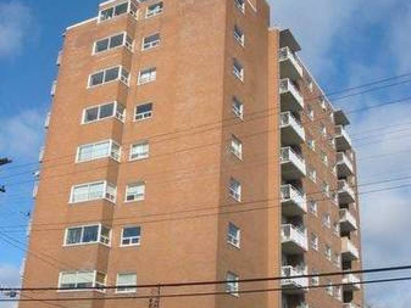 One BDR APT. / EAST END -Melvin
,450
315 MELVIN One BDR APT. / EAST END -Melvin
,450
315 MELVIN