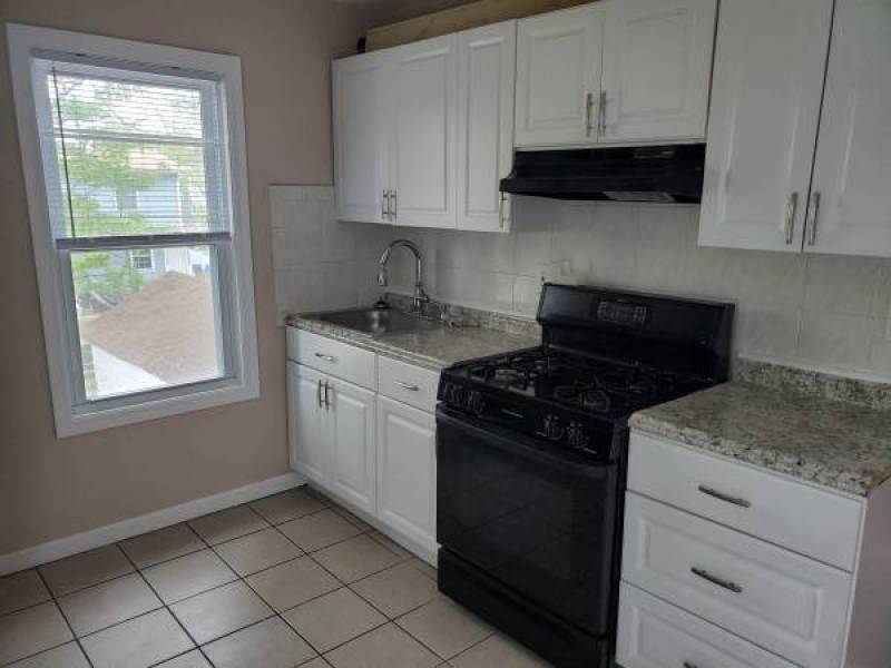 _ 3 Bedroom Apt Available January 1st 2025_
,000
Bay Shore _ 3 Bedroom Apt Available January 1st 2025_
,000
Bay Shore