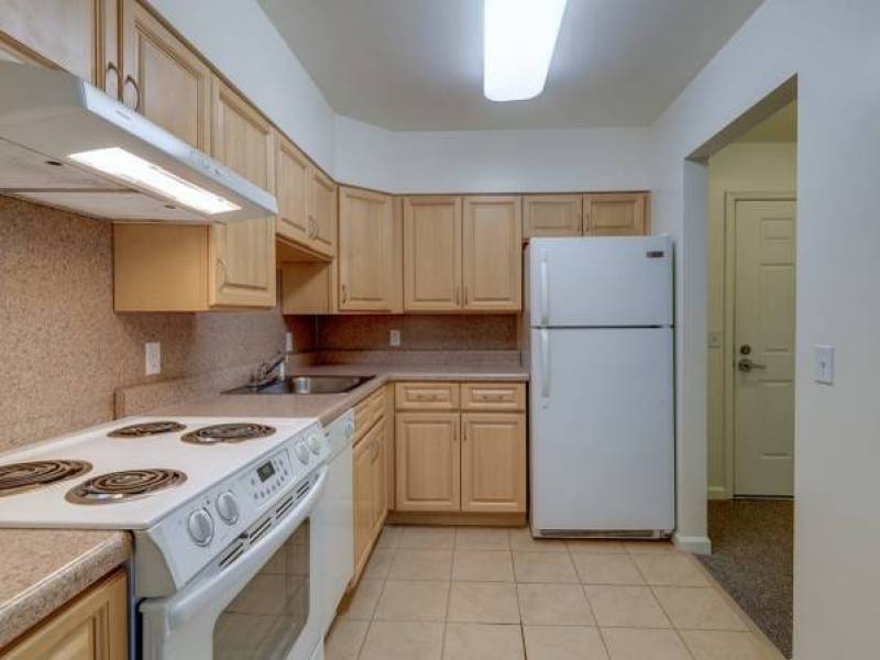 2 BD, Grab Bars in Bathrooms, Air Conditioner
alt= 2 BD, Grab Bars in Bathrooms, Air Conditioner
alt=