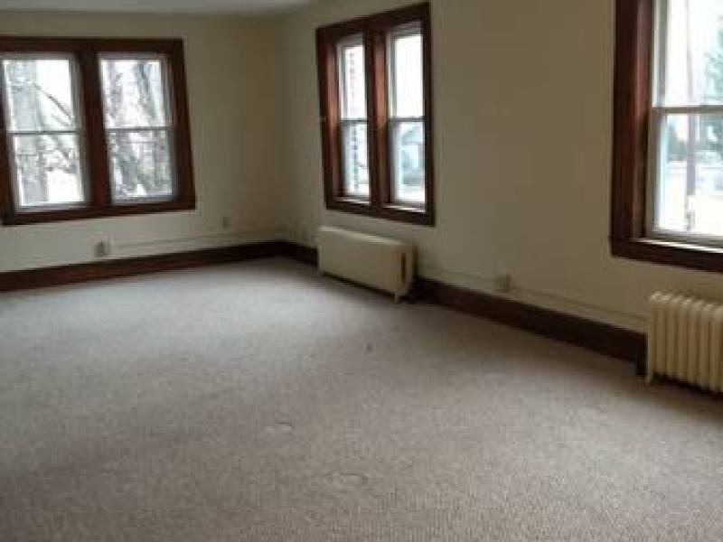 Spacious One Bed INCLUDES ALL UTILITIES/ CABLE / INTERNET
5
ELMIRA Spacious One Bed INCLUDES ALL UTILITIES/ CABLE / INTERNET
5
ELMIRA