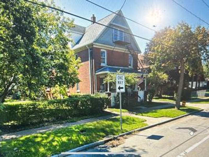 Income Property
0,000
Niagara Falls Income Property
0,000
Niagara Falls