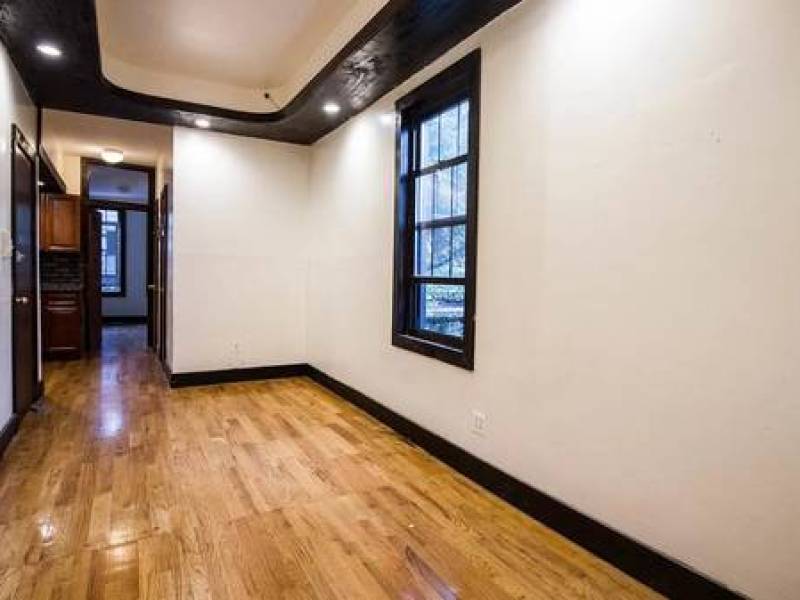 AMAZING DEAL! Spacious Rooms, WINDOW IN LIVING ROOM! Prime Bushwick!
,300
bushwick AMAZING DEAL! Spacious Rooms, WINDOW IN LIVING ROOM! Prime Bushwick!
,300
bushwick