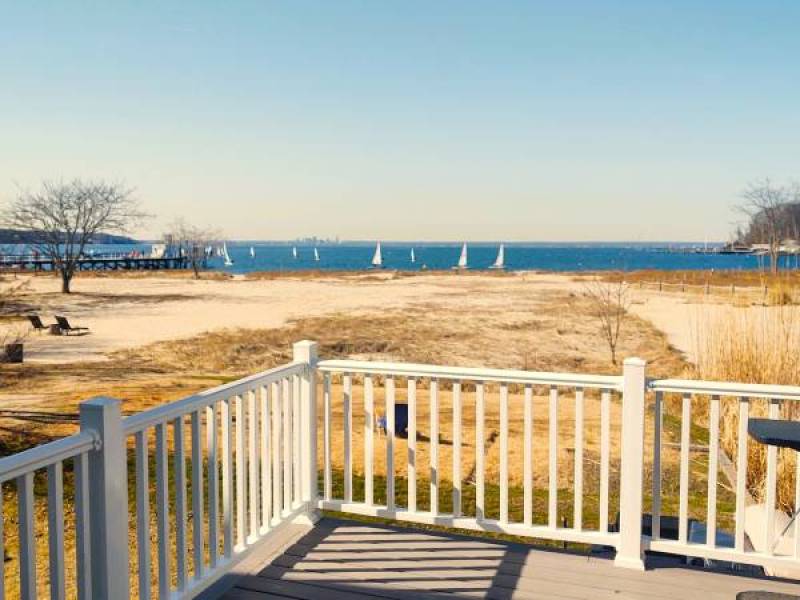 Beachfront Legal 2 Family Home
,995,000
Sea Cliff Beachfront Legal 2 Family Home
,995,000
Sea Cliff