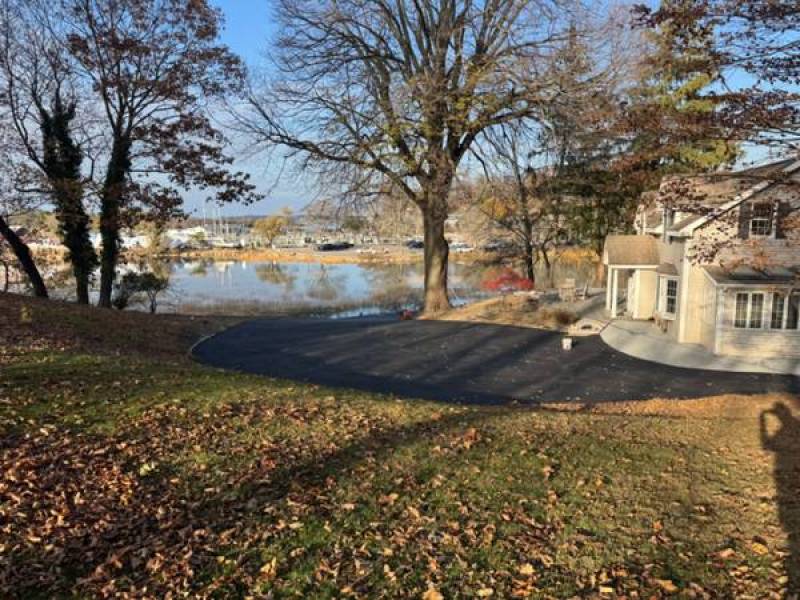 Stunning Waterfront Home in Stony Brook 5 Bedroom 2.5 bathroom with G
,000 Stunning Waterfront Home in Stony Brook 5 Bedroom 2.5 bathroom with G
,000