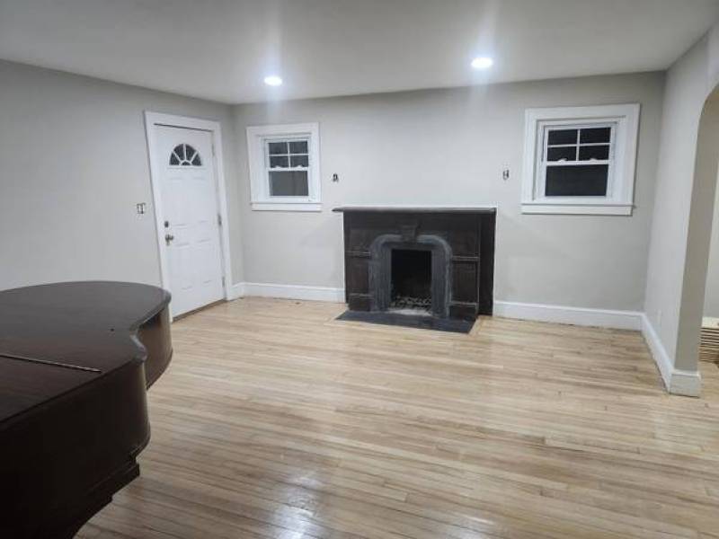 Beautiful 2 bed, 1.5 Bath City of Plattsburgh
,900
Plattsburgh Beautiful 2 bed, 1.5 Bath City of Plattsburgh
,900
Plattsburgh