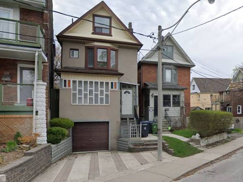 1 Bed 1 Bath Apartment By Junction/High Park N. with Amenities
,900
Dundas West Junction 1 Bed 1 Bath Apartment By Junction/High Park N. with Amenities
,900
Dundas West Junction
