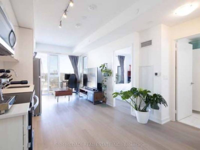 Stunning Suite with Panoramic Sunset Views
,000
Toronto Stunning Suite with Panoramic Sunset Views
,000
Toronto