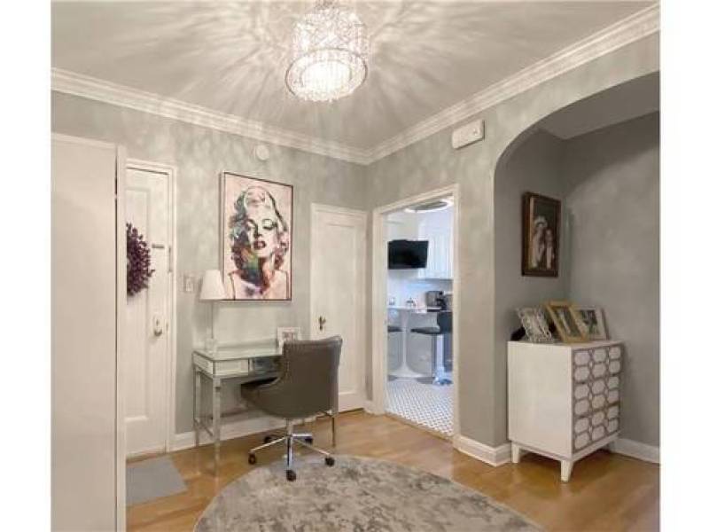 Great location
,700
Floral Park Great location
,700
Floral Park