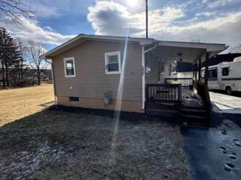 3 Bedroom House for rent
,500
Elmira Heights 3 Bedroom House for rent
,500
Elmira Heights