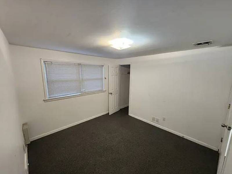 Move-In Ready 2-Bed, 1-Bath Home – Comfort & Convenience in Seaford
,369
Seaford Move-In Ready 2-Bed, 1-Bath Home – Comfort & Convenience in Seaford
,369
Seaford
