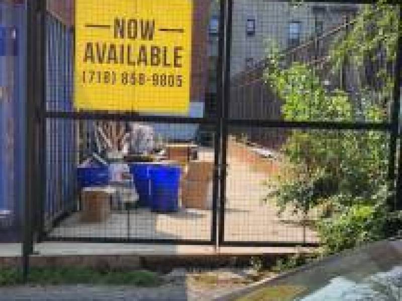 2000 ft fenced and paved lot – near corner of Snyder and Bedford ave
alt= 2000 ft fenced and paved lot – near corner of Snyder and Bedford ave
alt=