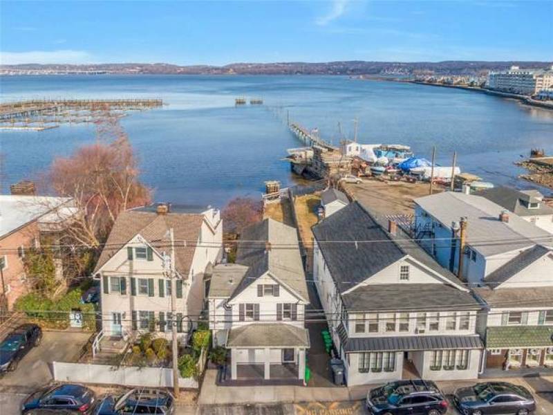 Piermont, Home for Sale – 3br 2ba
,095,000 Piermont, Home for Sale – 3br 2ba
,095,000